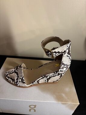 The BC Footwear Brand Faux Snake Skin Wedge with Ankle Strap Size 8